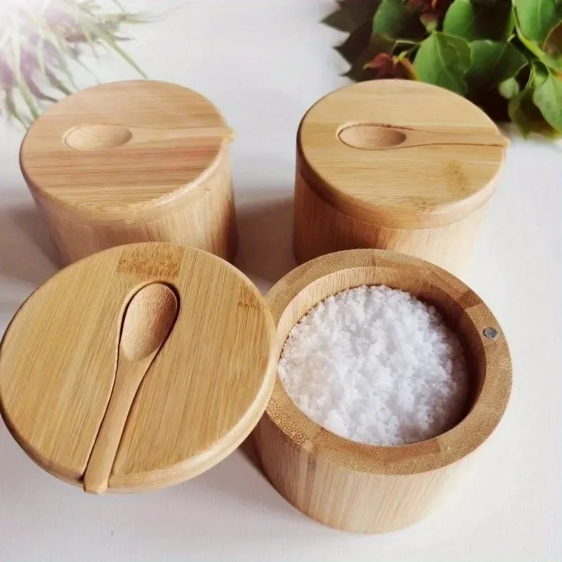 Pot à épices et sel en bambou avec cuillère intégrée